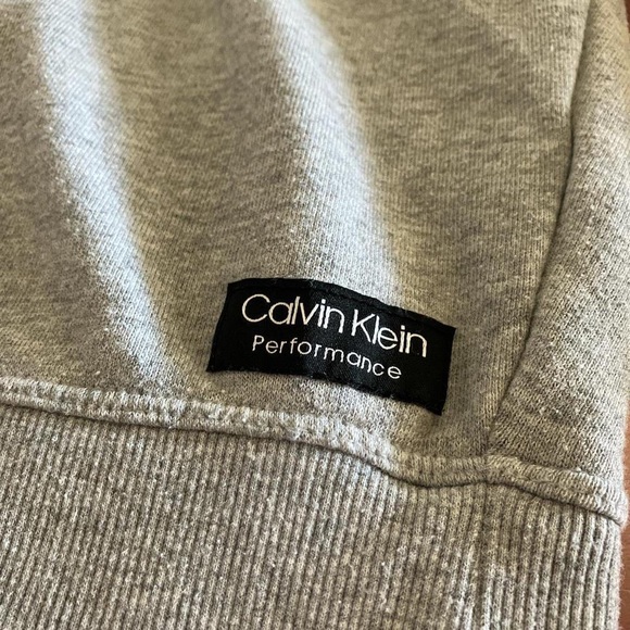 Calvin Klein Performance cropped sweater - Picture 4 of 7